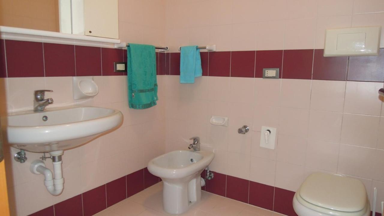 Lovely Flat In A With Pool - Beahost *